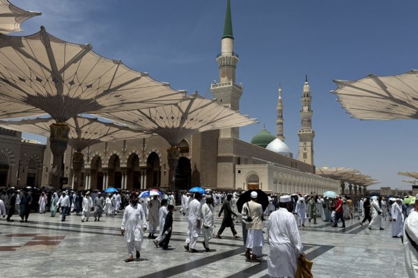 Saudi Arabia welcomes over 19.5 million international pilgrims, Umrah performers in 2025