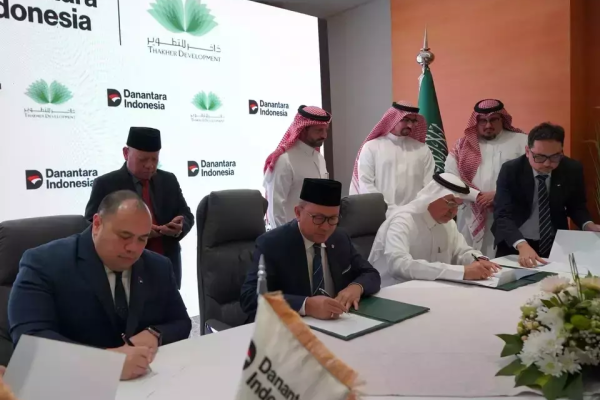 Saudi Arabia Invites Danantara to Invest in Madinah Airport