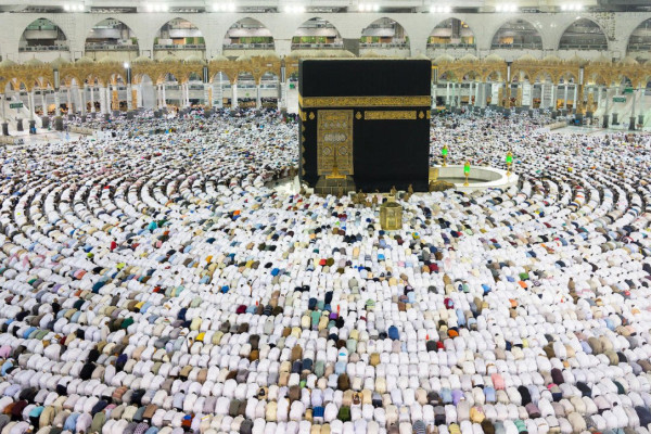 Arab News partners with Facebook to broadcast Ramadan prayers from Makkah