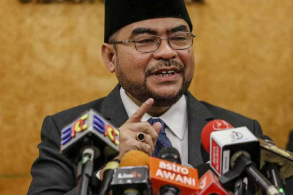 Minister reveals RM4.1b ‘hole’ in Tabung Haji