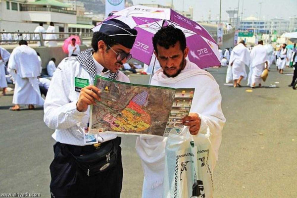 Young Saudis take advantage of summer break to serve pilgrims