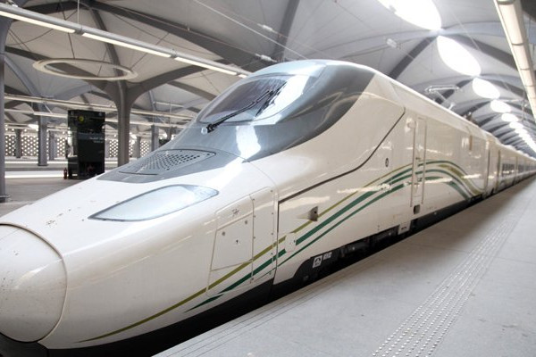 KSA’s Haramain train makes pilot trip with 200 citizens
