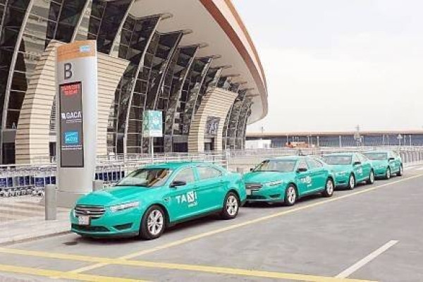 Airport taxis go green