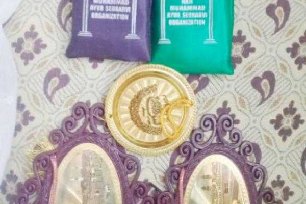 50,000 prayer mats, attar bottles to be distributed among pilgrims