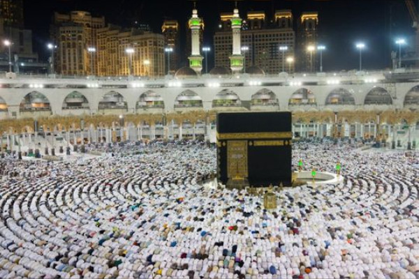Illegal immigrants nabbed over bogus Hajj websites in Saudi Arabia