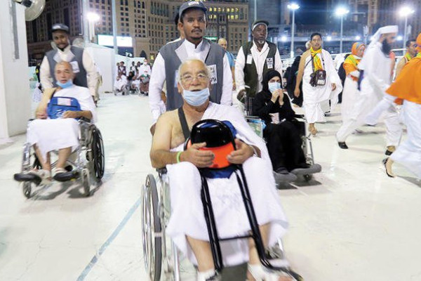 Age limits set for wheelchair assistants in Makkah's Grand Mosque