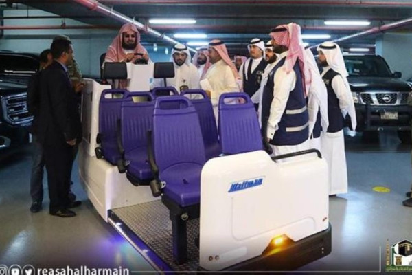 Electric cars launched to serve elderly Hajis