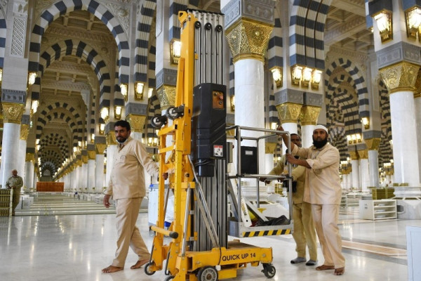 Only main gates of the Grand Mosque to remain open
