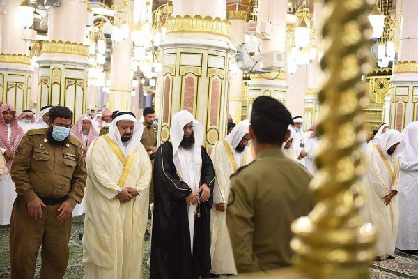 Eid Al-Fitr prayer performed at Two Holy Mosques amid coronavirus measures