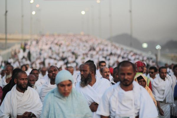 Pilgrims urged to only book licensed firms following Hajj announcement