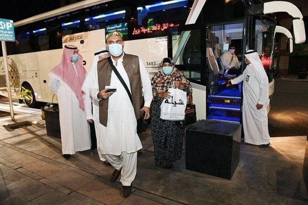 First batch of pilgrims from abroad arrive in Madinah after performing Umrah rituals
