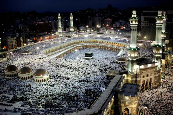 British Muslims are being warned about 'despicable' Hajj fraud
