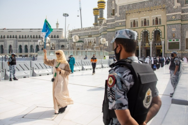 License fee, six-month expat fee exemption announced in Hajj and Umrah sector