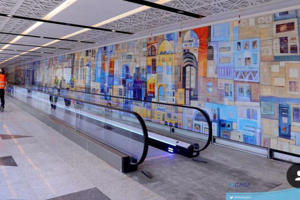 Mural offers glimpse of old Hijaz glory at Jeddah airport