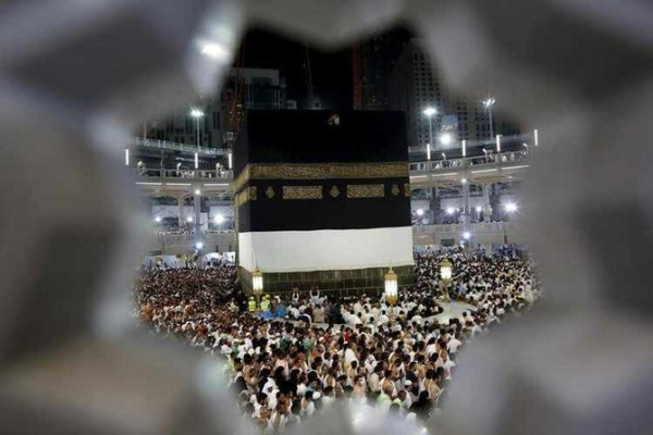 Hajj minister hails royal decree on Saudi visas