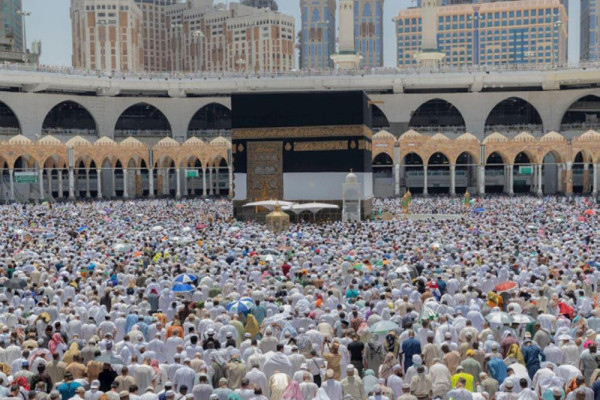Pilgrims will start setting out for Mina today