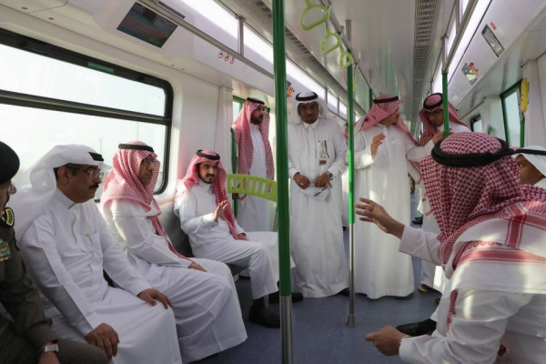 Prince Badr inspects readiness of holy sites
