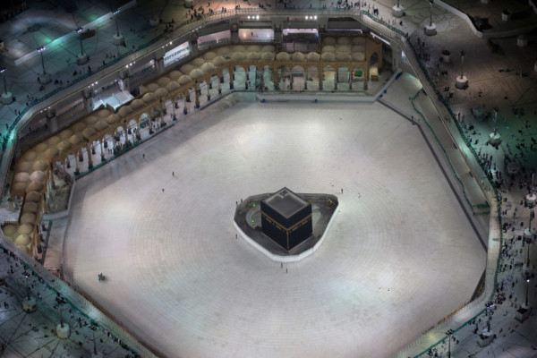 Thousands of Iranians register for, plan to attend hajj amid coronavirus