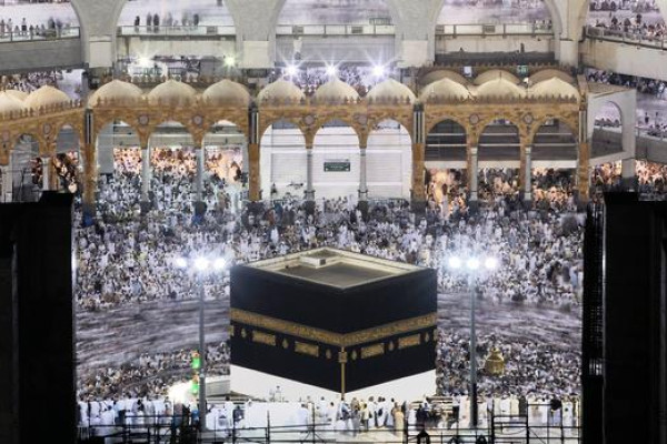 Letters: Driven out of our tents during our Hajj to Mecca because of our skin colour