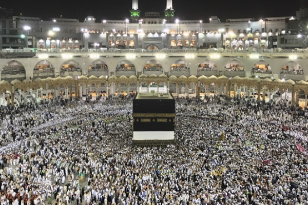 Ease of Umrah to students from Dianten