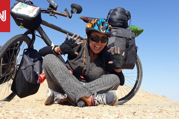 The first woman to arrive alone in Mecca, Saudi Arabia, on a bicycle for 53 days