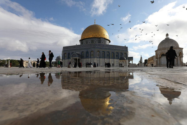 Jerusalem's Al-Aqsa Mosque shut as precaution against coronavirus by Muslim clerics