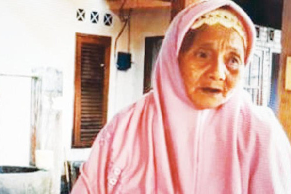 Oldest Hajj pilgrim, 104, arrives from Indonesia