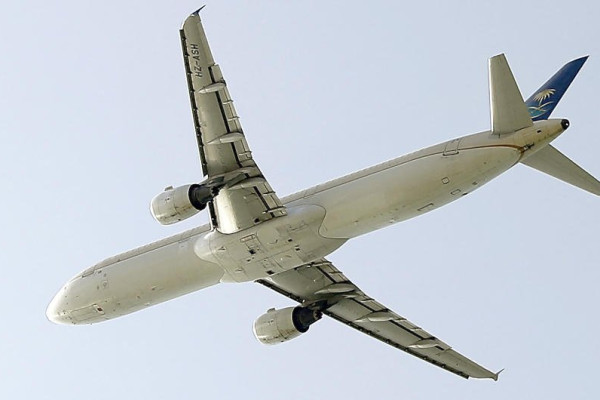 Saudi travel ban to remain on 20 countries when flights resume May 17