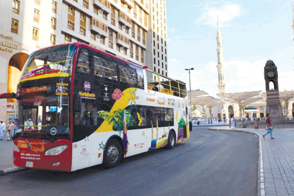Madinah introduces multilingual double-decker bus tour for Hajj pilgrims