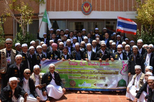 Visit by top SBPAC official lifts Thai Haj pilgrims' morale