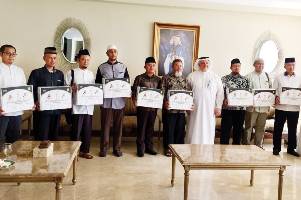 Saudi ambassador leads sendoff for King Salman’s guests from Indonesia