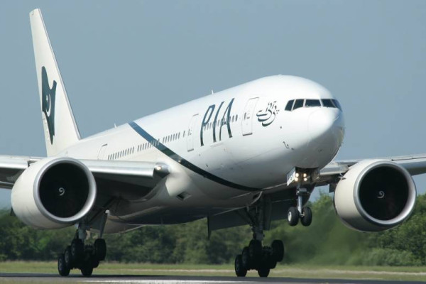 PIA adding 7 more flights to Jeddah for Umrah season