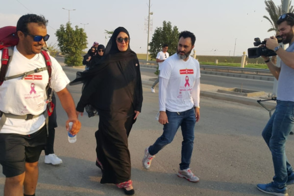 Young Saudi treks on the Hijrah route to spread breast cancer message