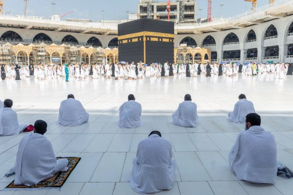 More than 400,000 have performed Umrah