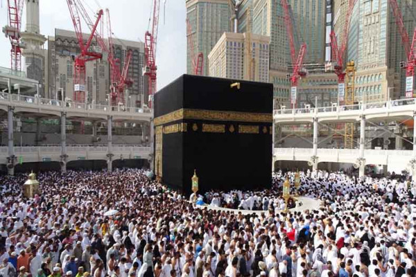 Ramadan Umrah hopes end as Saudis extend flight ban till May 2021