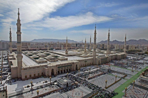 Saudi Arabia moves to restrict 41 professions in Madinah