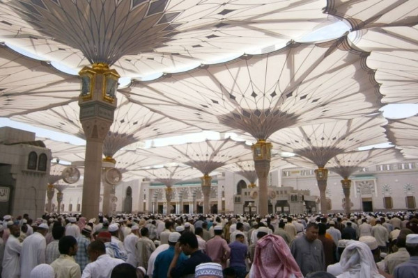All facilities provided to pilgrims during Friday prayers in Madinah