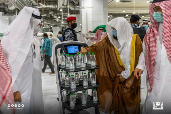 Saudi Arabia strictly bans Zam Zam water in checked-in luggage on all flights