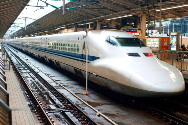 Saudi Arabia’s first high speed railway opens to the public