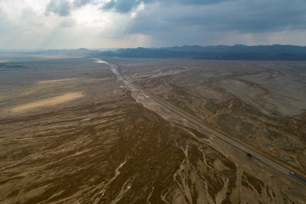 Saudi Arabia braces for heavy rain as red weather warning issued for Madinah