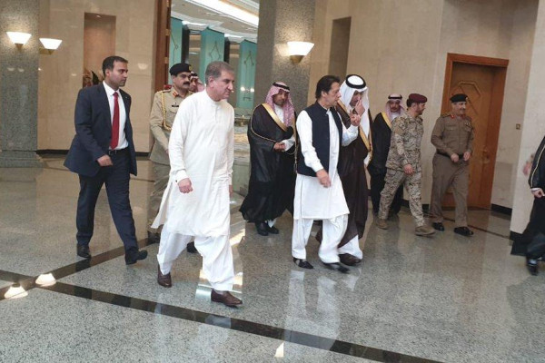 Pakistani Prime Minister Imran Khan arrives in Madinah during maiden visit to Saudi Arabia