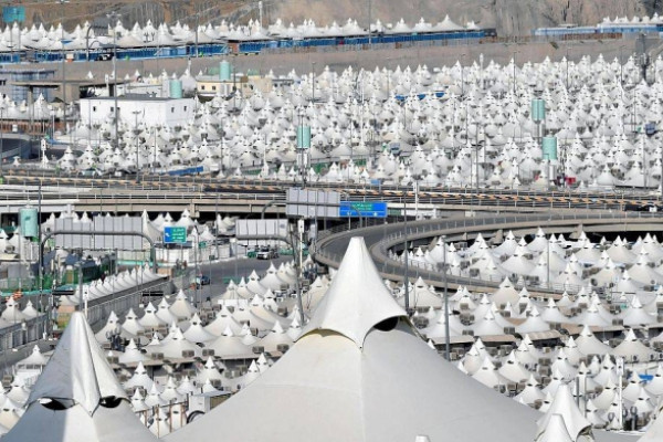 Mina tents are being prepared to receive Hajj pilgrims
