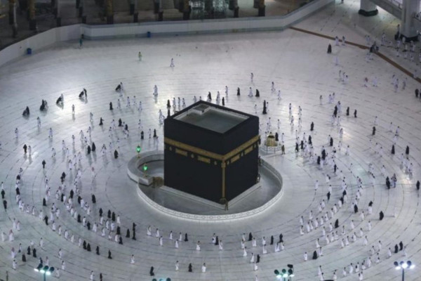 Govt looking at visa-related procedures for Umrah