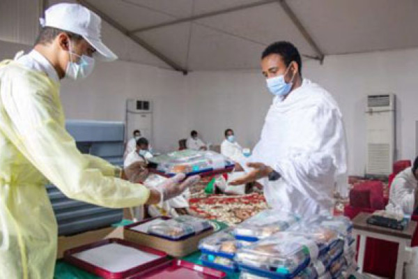 Catering companies gear up to provide 4.8M meals per day during Hajj