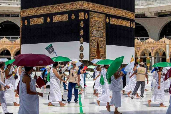 Report: Tour agencies want government to open talks with Saudi Arabia over Haj charges