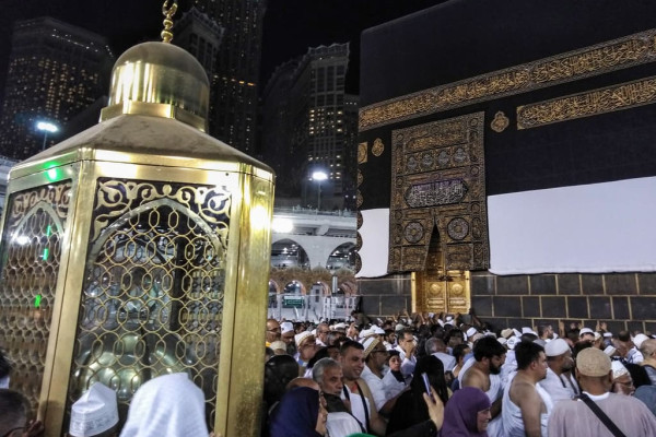 Saudi Arabia considers limiting Haj numbers amid Covid-19 fears