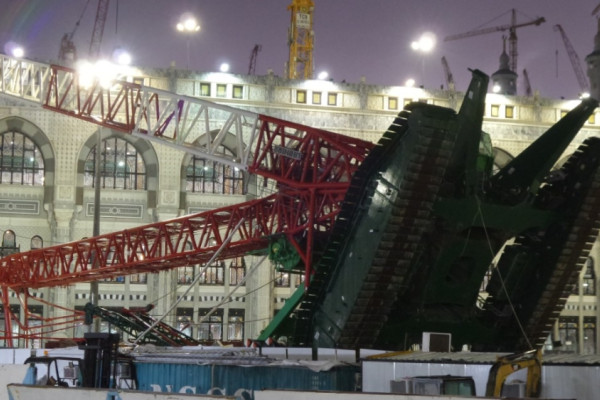 No blood money for Makkah crane crash victims