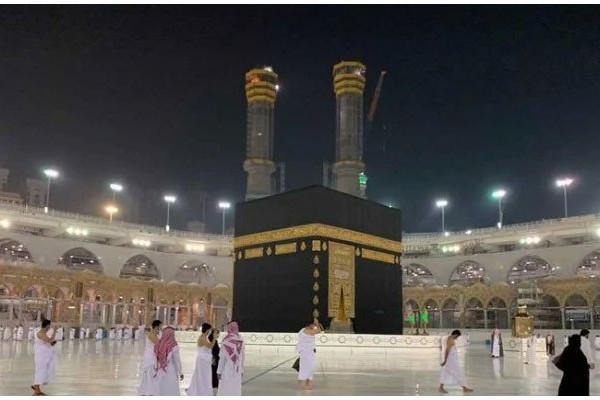 Saudi Arabia allows foreign Umrah pilgrims to stay up to 30 days