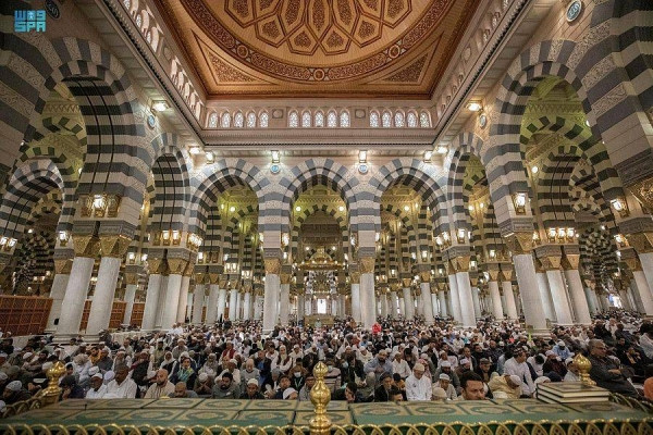 10.3 million worshippers prayed at Prophet's Mosque during first 3rd of Ramadan