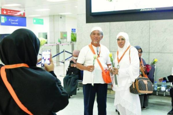 First batch of Umrah pilgrims accorded traditional welcome